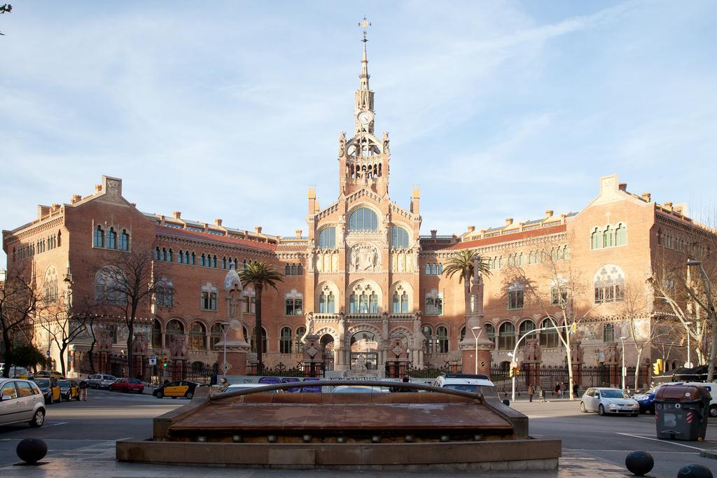 Barcelona Me Enamora Apartment ภายนอก รูปภาพ